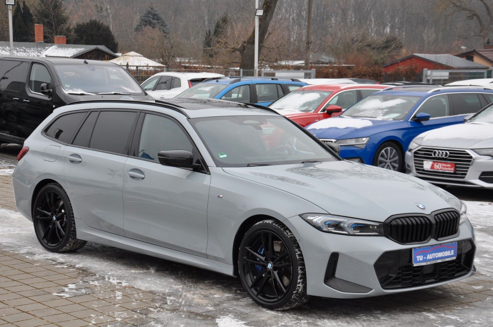 BMW 320 d Touring xDrive M Sport STANDH-PANO-CARBON