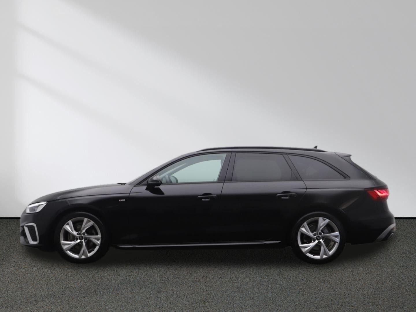 Audi A4 Avant S line 35 TFSI - Samsaru's Car Outlet
