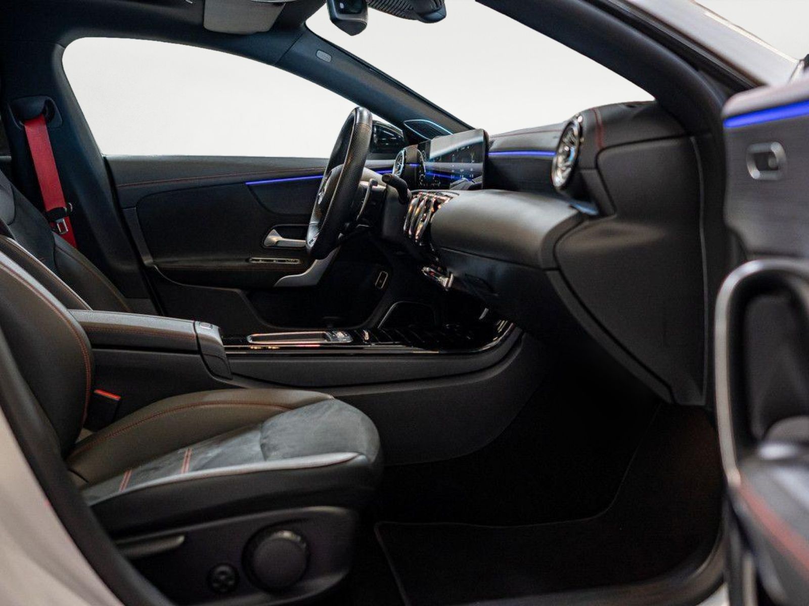 Mercedes-Benz CLA 35 AMG SB 4M - Samsaru's Car Outlet
