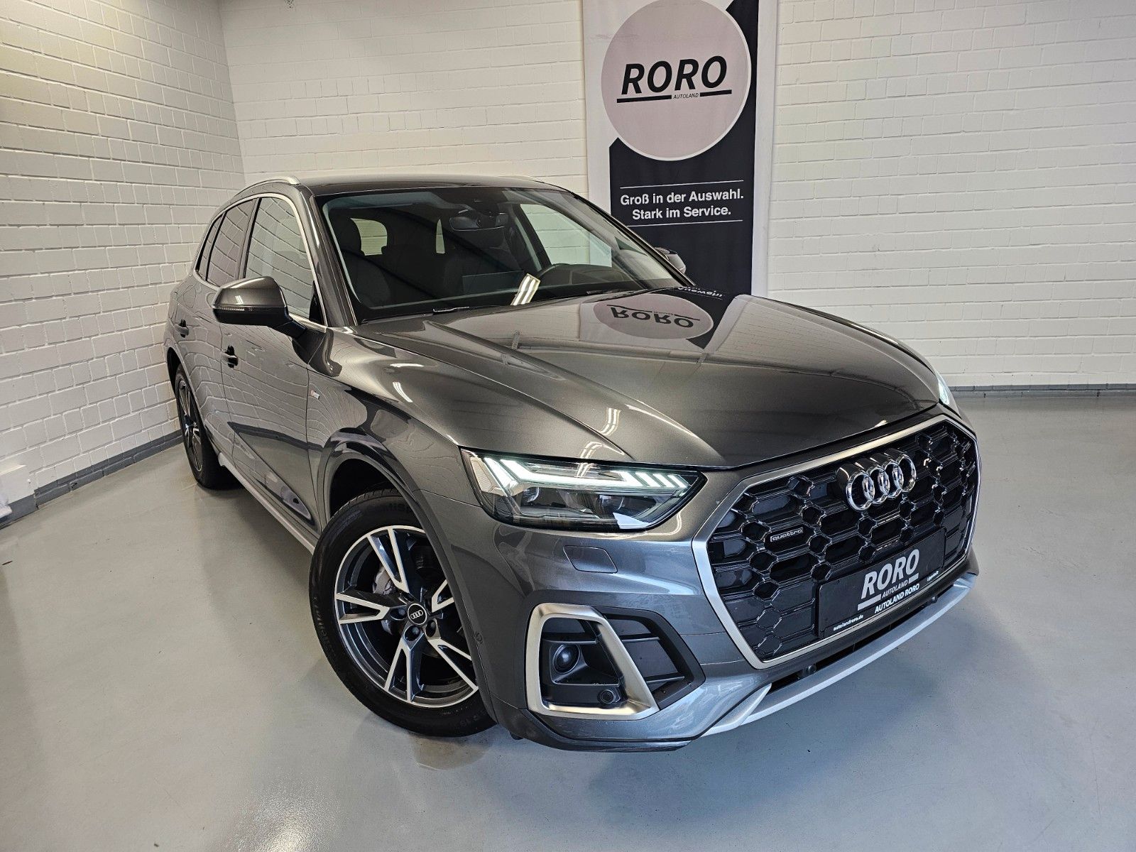 Audi Q5 40 TDI quattro S line + Head-Up/ACC/CarPlay