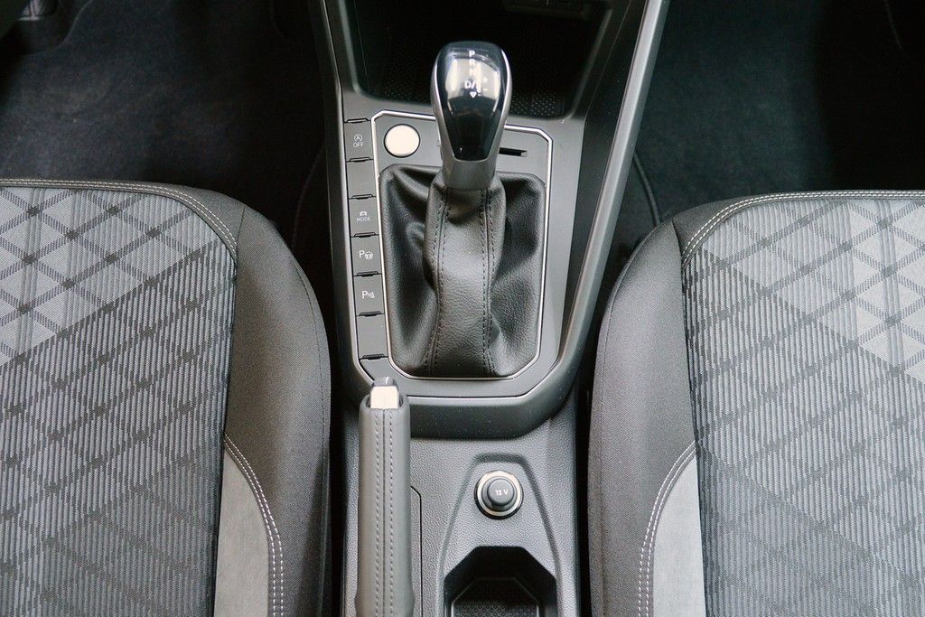 Volkswagen Taigo 1.5 TSI DSG R-Line - Samsaru's Car Outlet