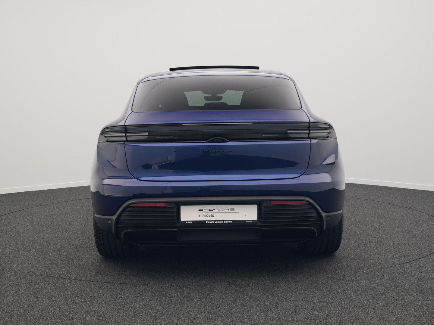 Porsche Macan 4