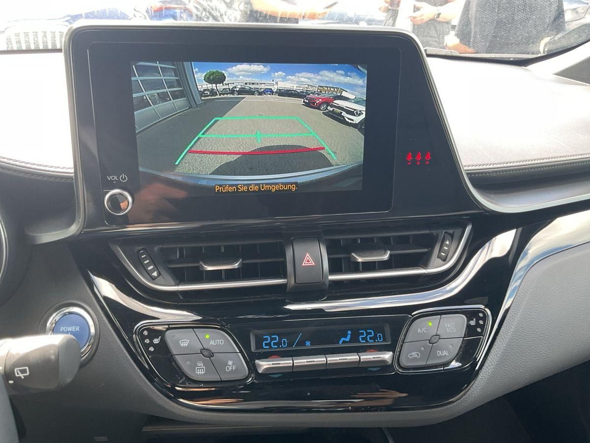 Toyota C-HR HYBRID TEAM D 1.8 16V - Samsaru's Car Outlet