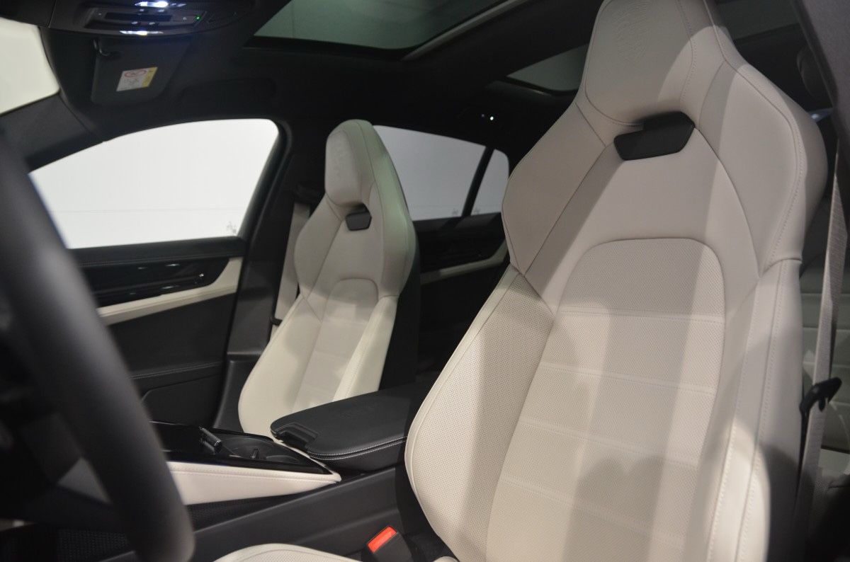 Porsche Panamera 4S E-Hybrid*SpDes*SpAbg*HuD*Pano