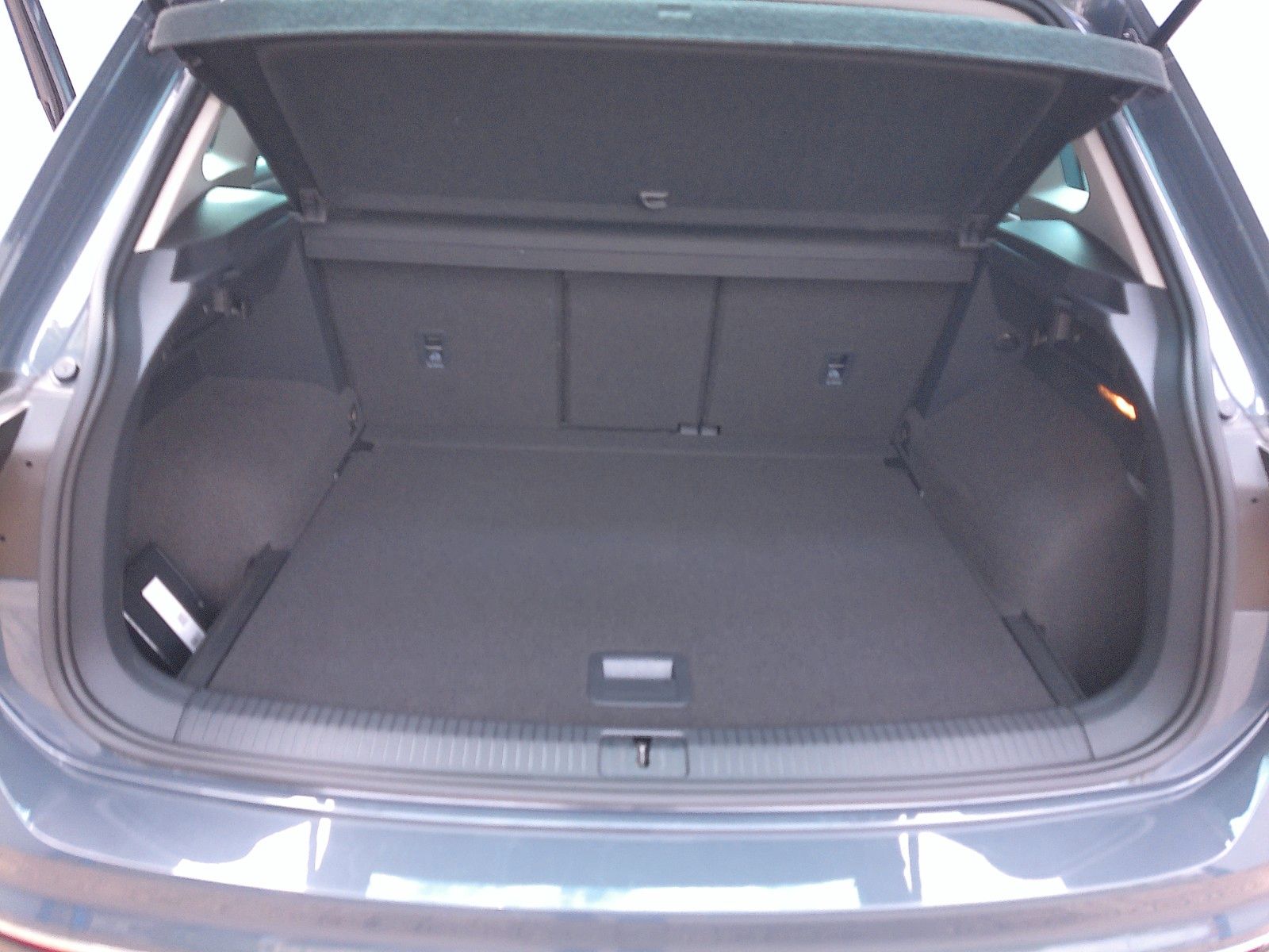 Volkswagen Tiguan 1.5 TSI DSG Life - Samsaru's Car Outlet