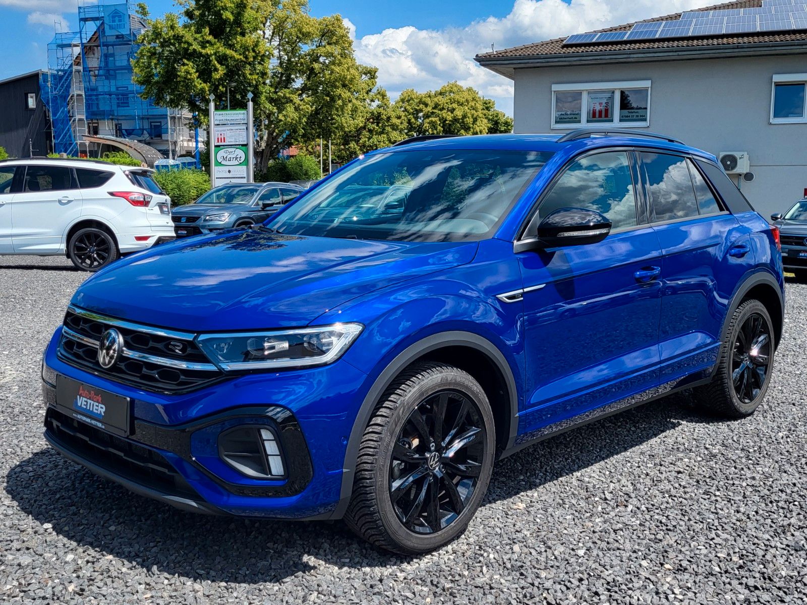 Volkswagen T-Roc R-Line 4Motion - Samsaru's Car Outlet