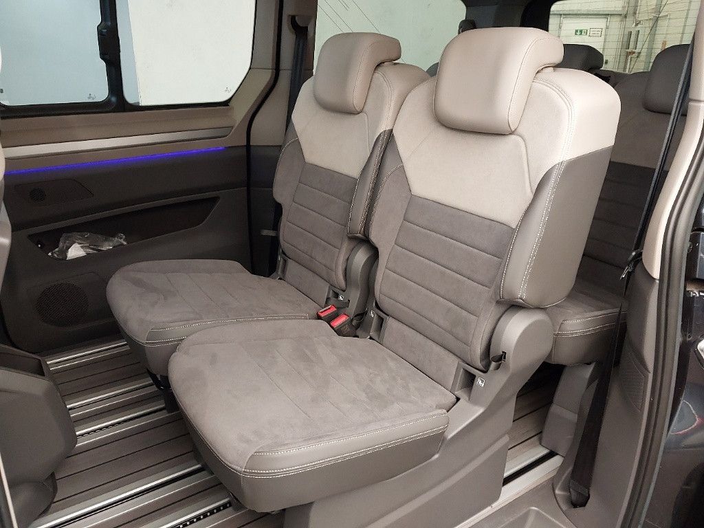 Volkswagen T7 Multivan 2.0 TDI DSG Style - Samsaru's Car Outlet
