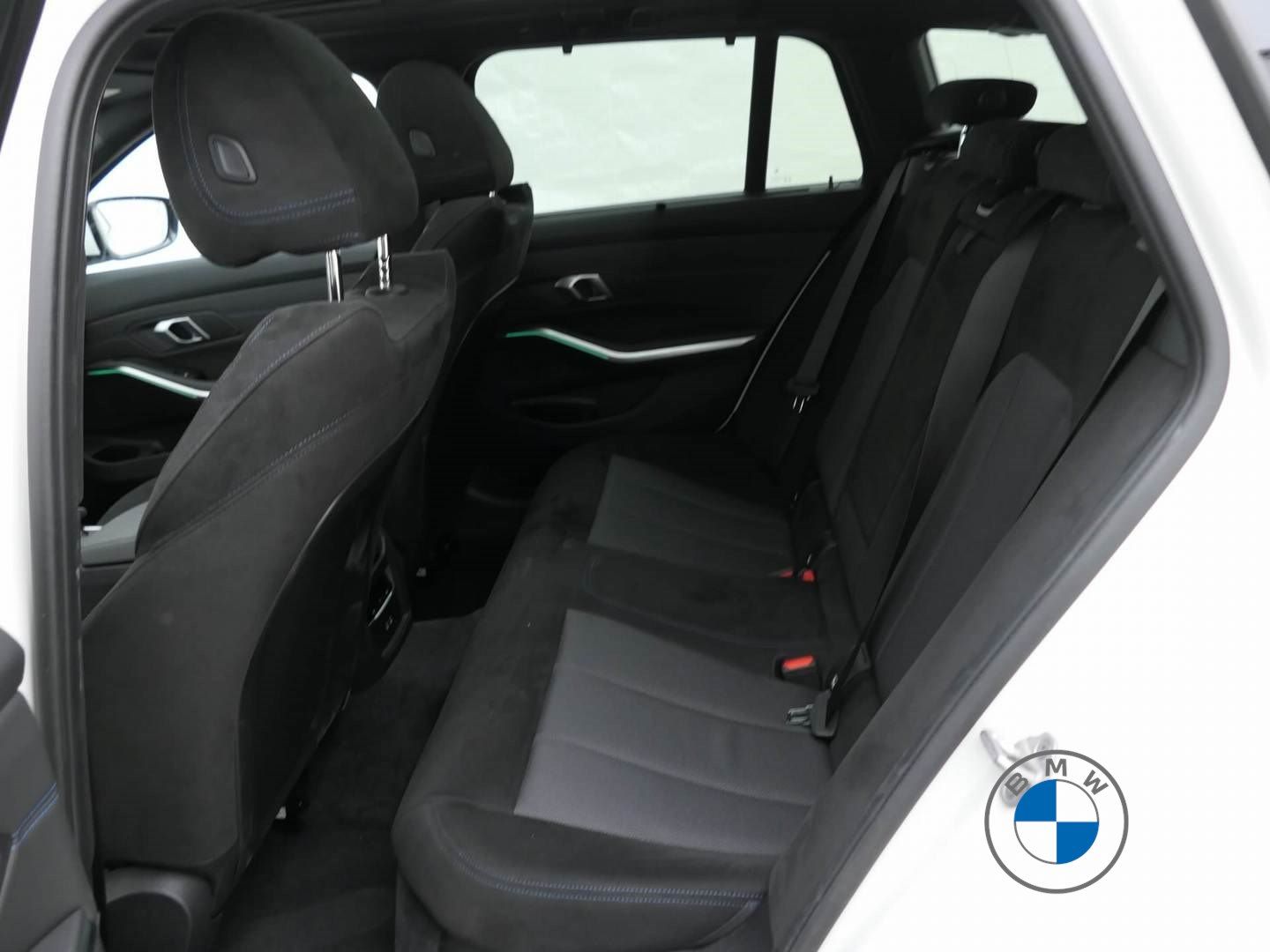 BMW 320d xDrive Touring M Sport 19" Pano Adaptiv LED