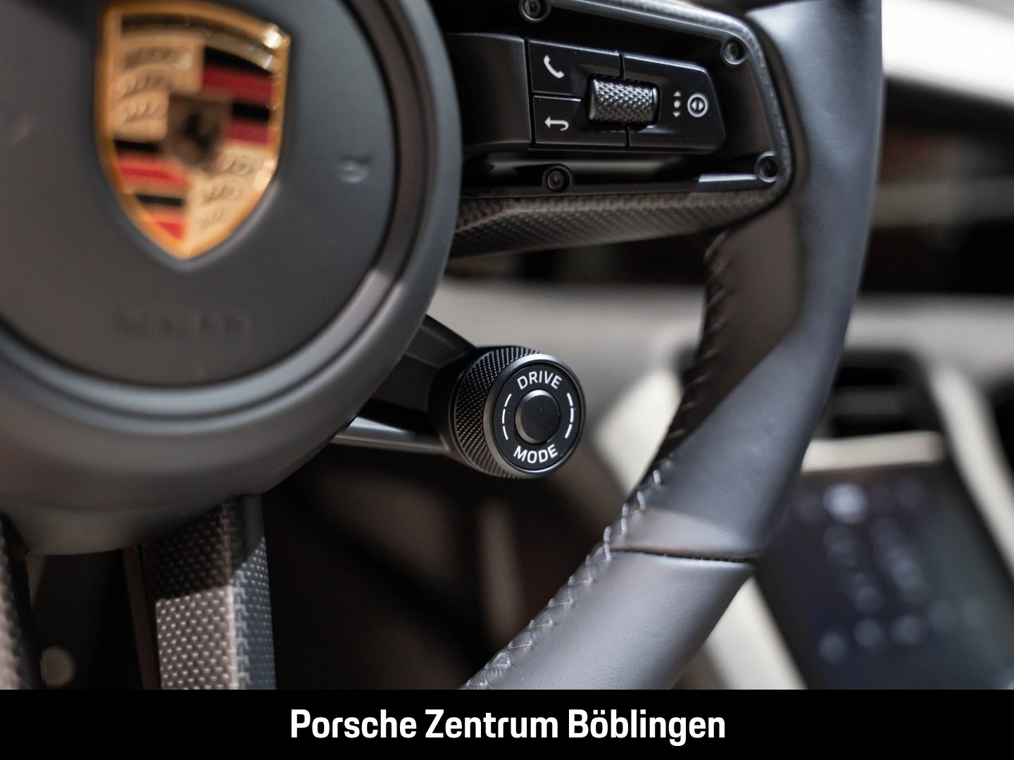 Porsche Taycan 4S Cross Turismo BOSE Panoramadach HeadUp