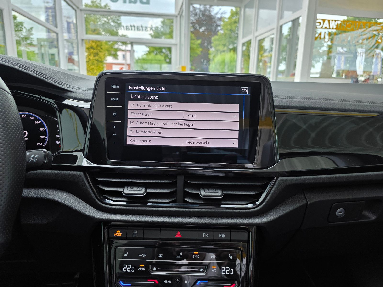 Volkswagen T-Roc R-Line Black - Samsaru's Car Outlet