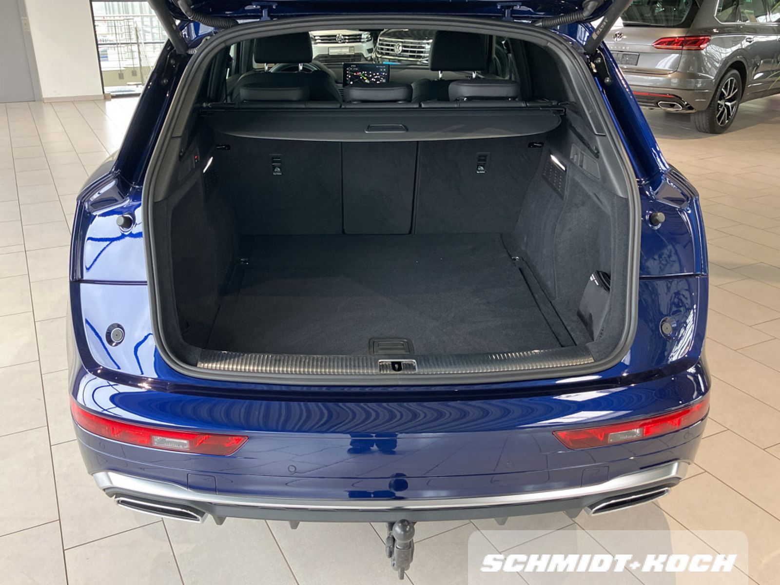 Audi Q5 40 2.0 TDI quattro S line S tronic - Samsaru's Car Outlet