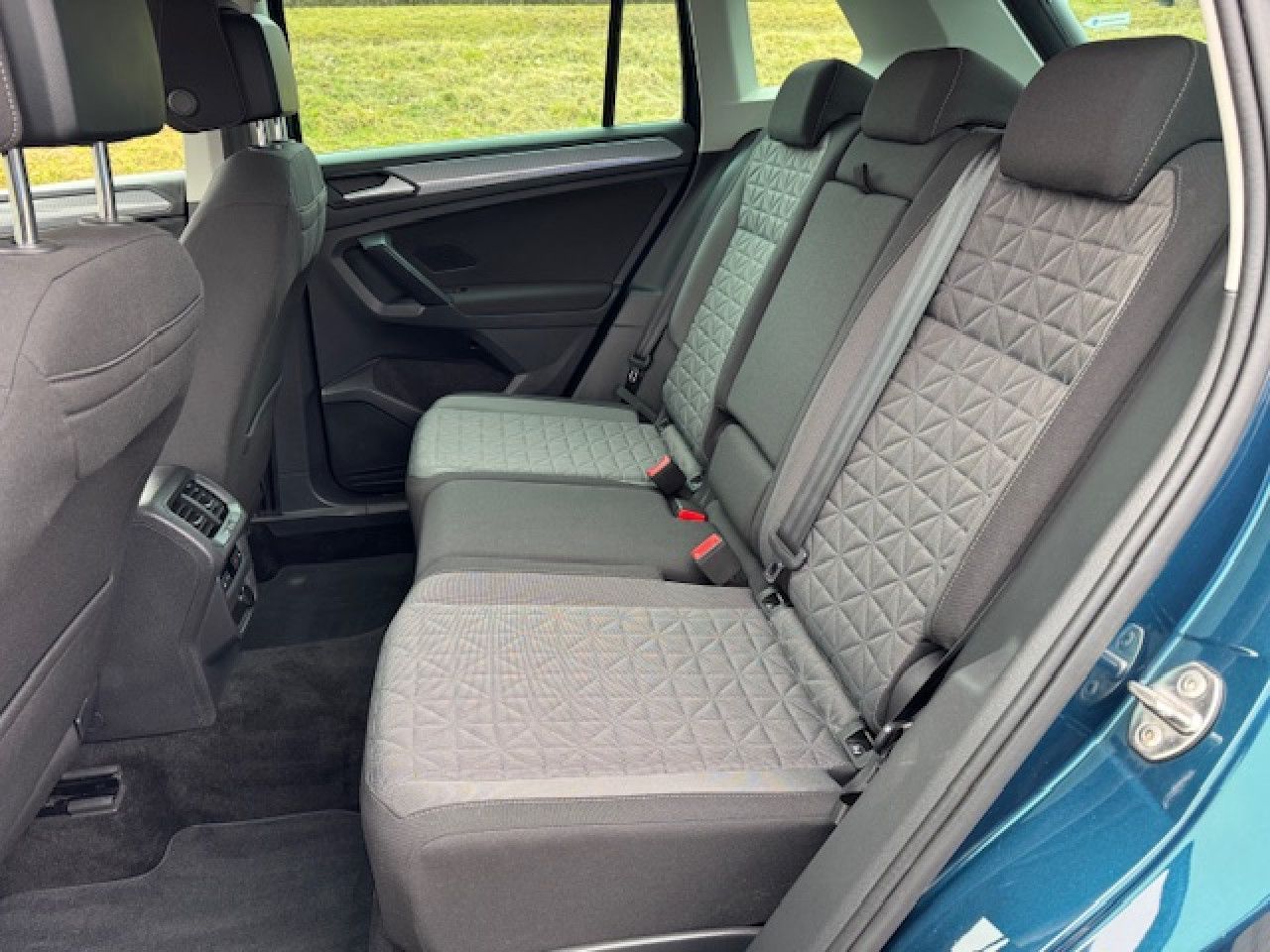 Volkswagen Tiguan Life 1.5 TSI - Samsaru's Car Outlet
