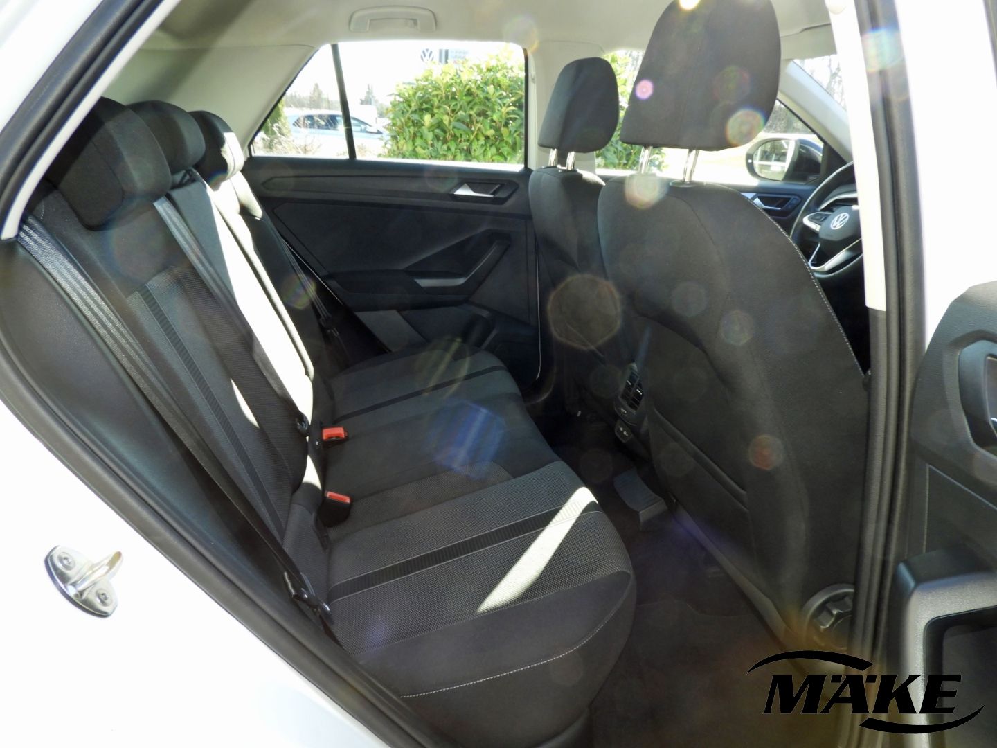 Volkswagen T-Roc Life 1.5 TSI DSG - Samsaru's Car Outlet