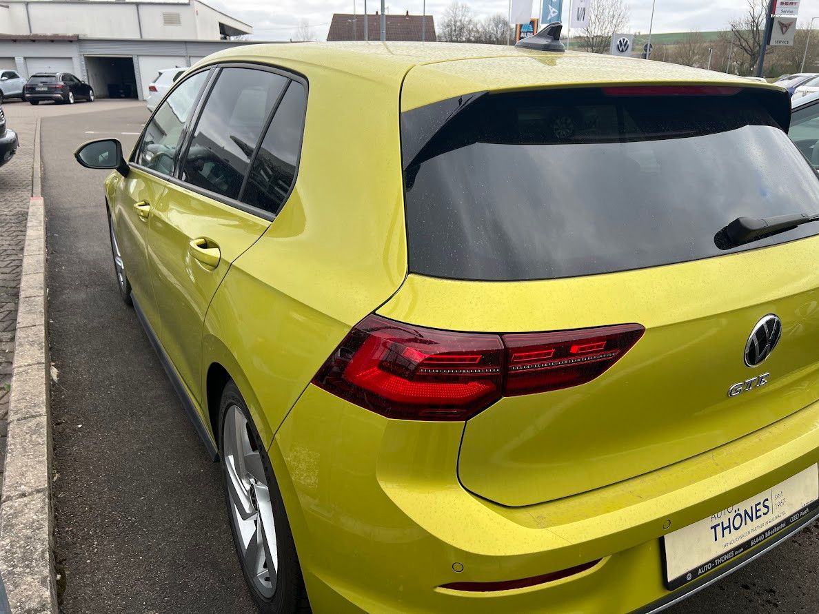 Volkswagen Golf VIII GTE eHybrid - Samsaru's Car Outlet