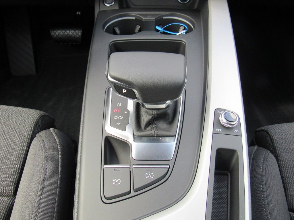 Audi A4 Avant 40 TFSI S-Tron. - Samsaru's Car Outlet