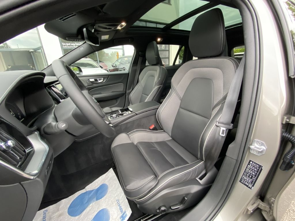 Volvo V60 R-Design Recharge Plug-In Hybrid AWD T6 Twin