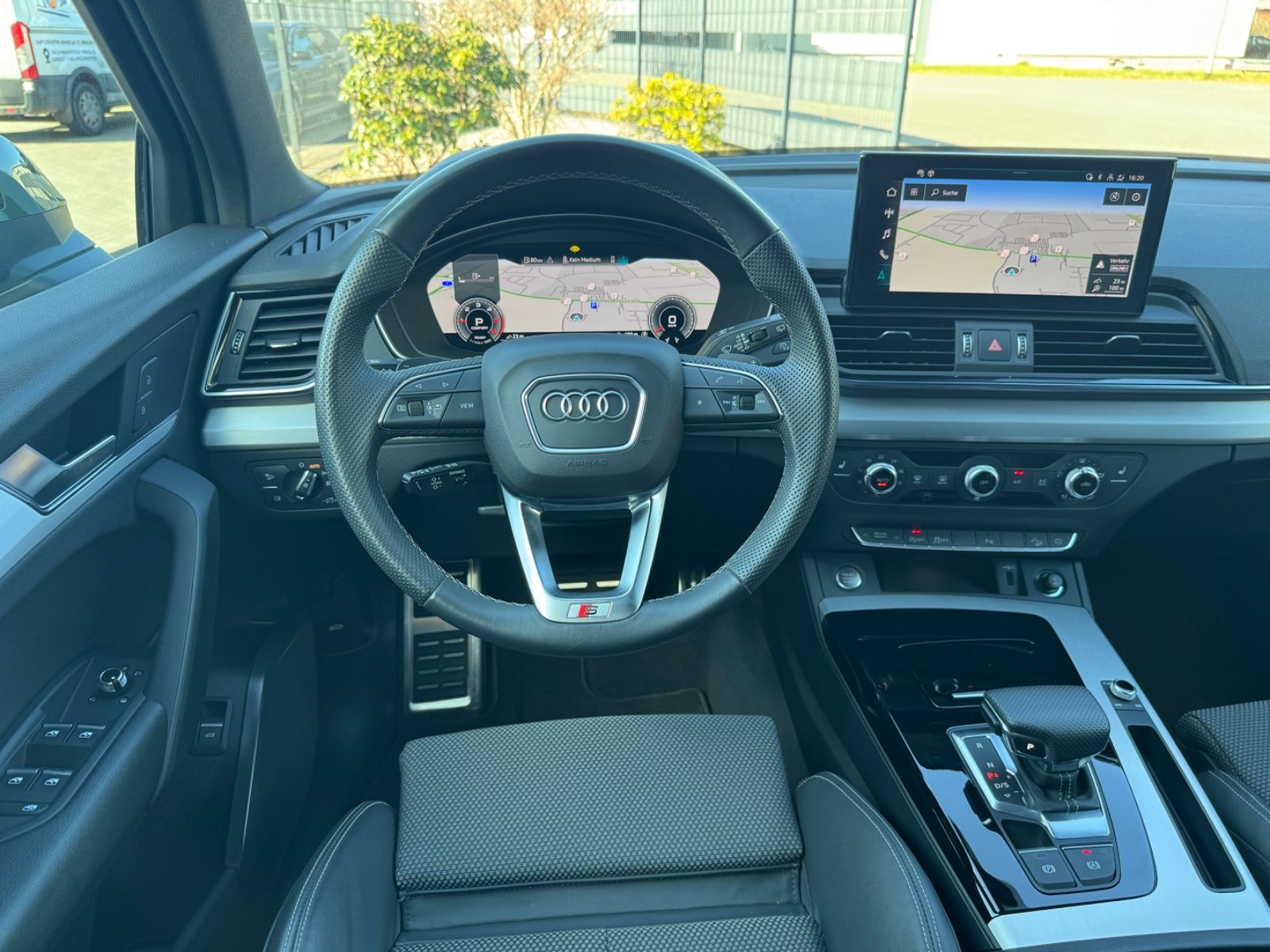 Audi Q5 40 TDI quattro S line - Samsaru's Car Outlet