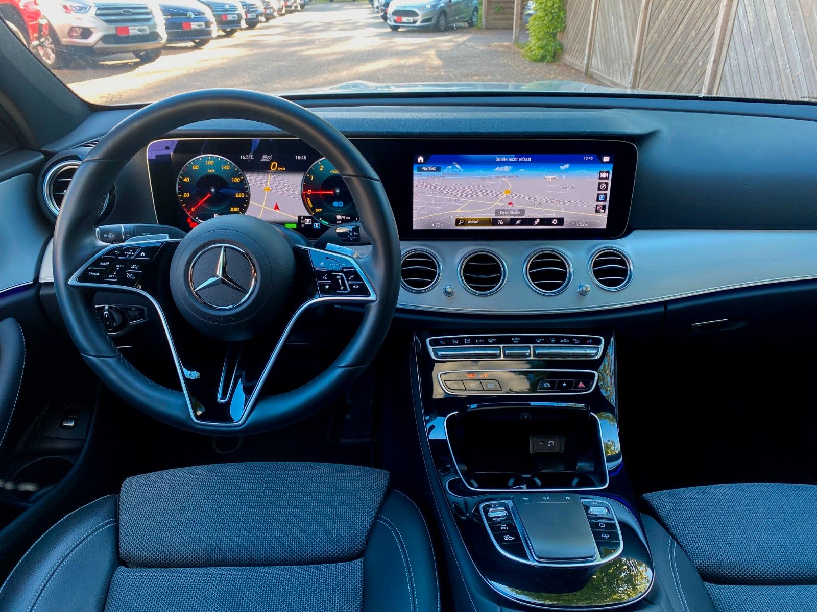 Mercedes-Benz E 300 de - Samsaru's Car Outlet