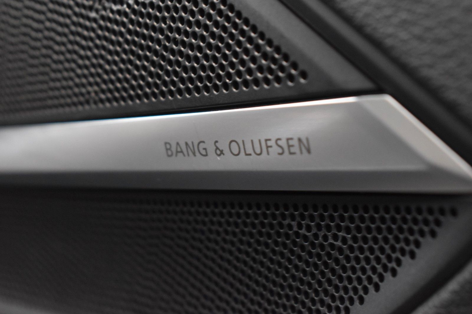 Audi A8 50 TDI quattro - Samsaru's Car Outlet