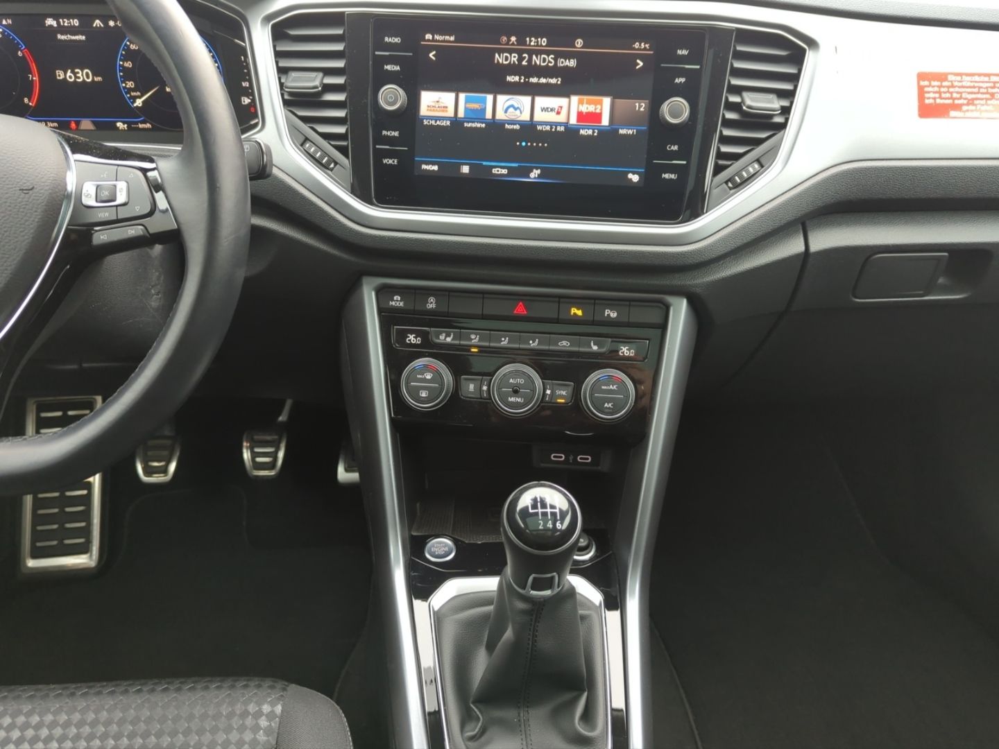 Volkswagen T-Roc Active 1.5 TSI - Samsaru's Car Outlet