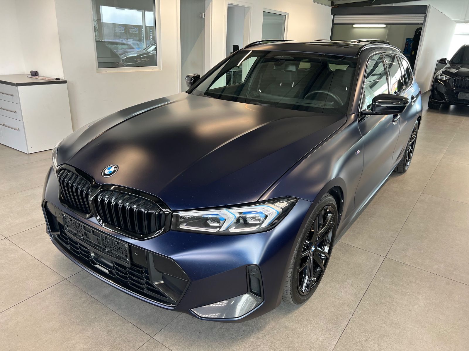 BMW 320 d xDrive Touring M Sport / Pano/ H&K / Matt