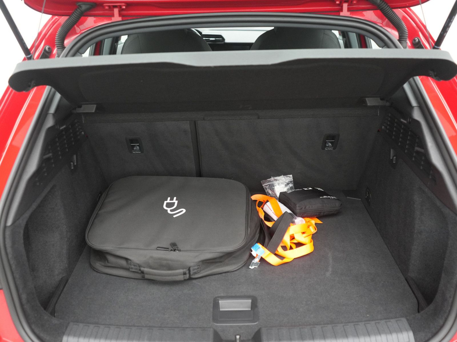 Audi A3 Sportback e advanced S-TRON - Samsaru's Car Outlet