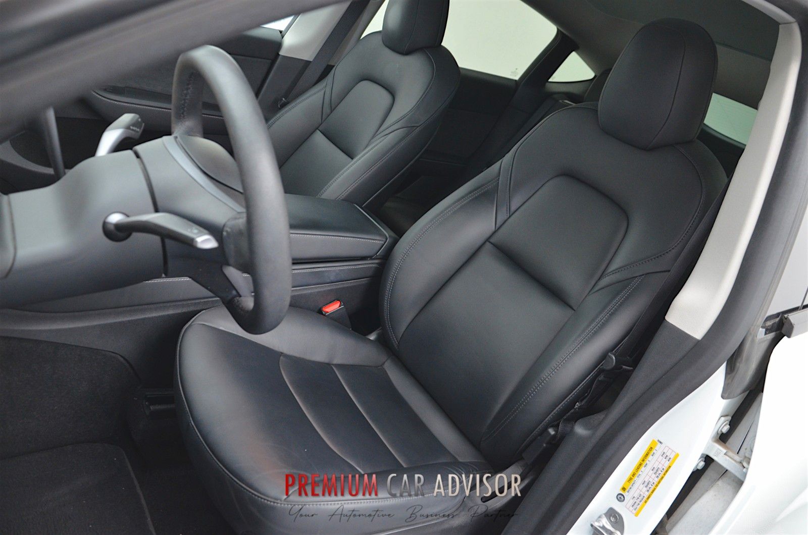 Tesla Model Y Long Range Dual AWD 19" AHK