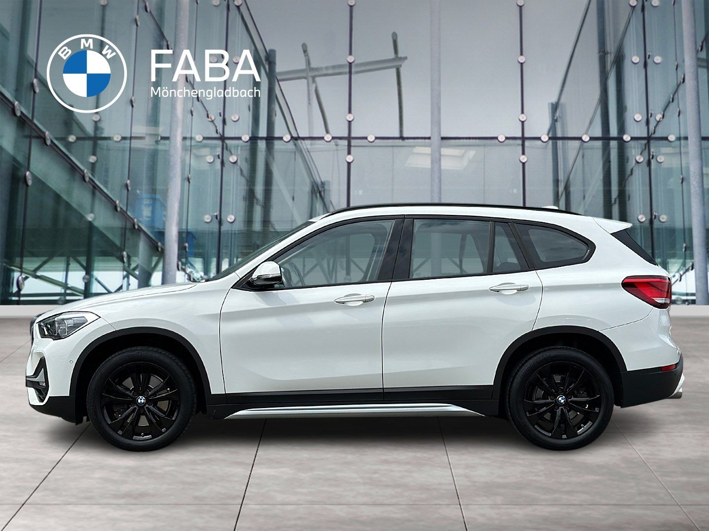 BMW X1 xDrive20i xLine - Samsaru's Car Outlet