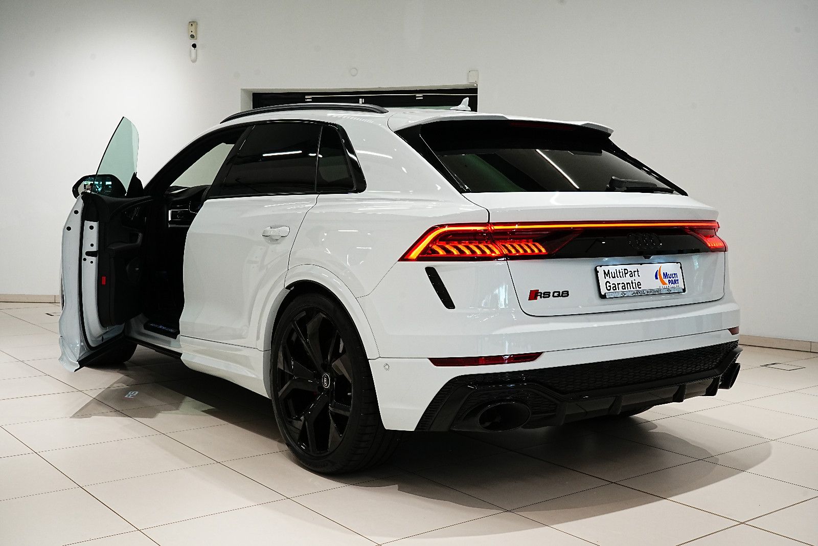 Audi RSQ8 4.0|HUD|KERAMIK|CARBON|SOFT|LUFT|3D|MASSAG|