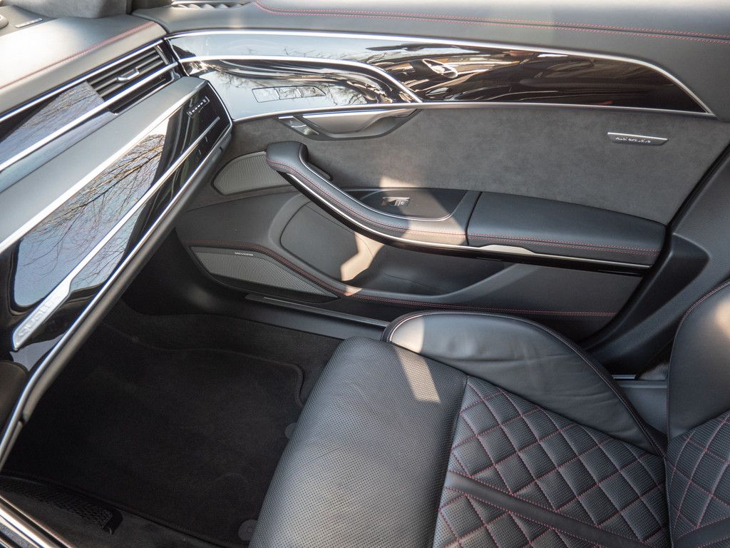 Audi A8 lang 60TFSI quattro - Samsaru's Car Outlet