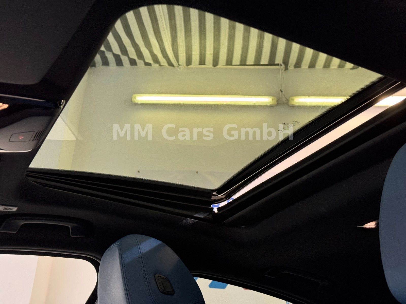 BMW 320d Sport Line - Samsaru's Car Outlet