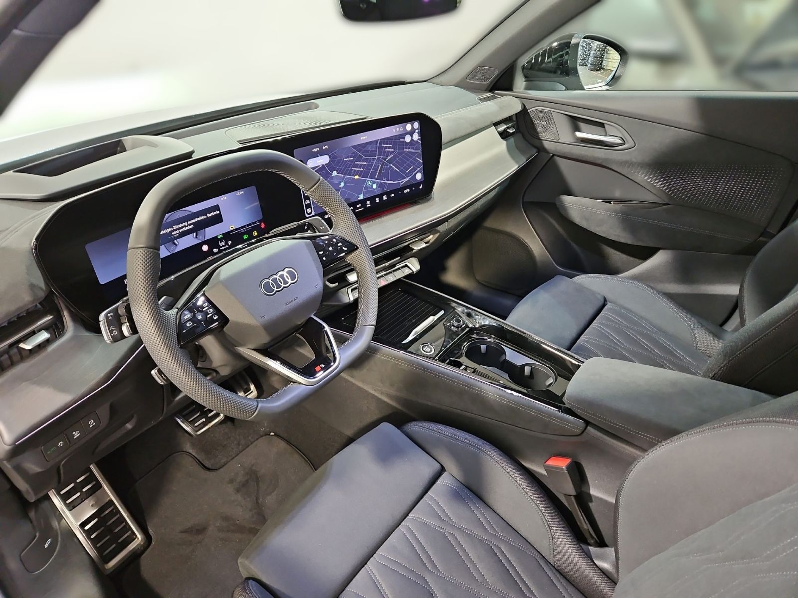 Audi Q3 SUV quattro  *AHK*PANO*TECH-PLUS*S-LINE*