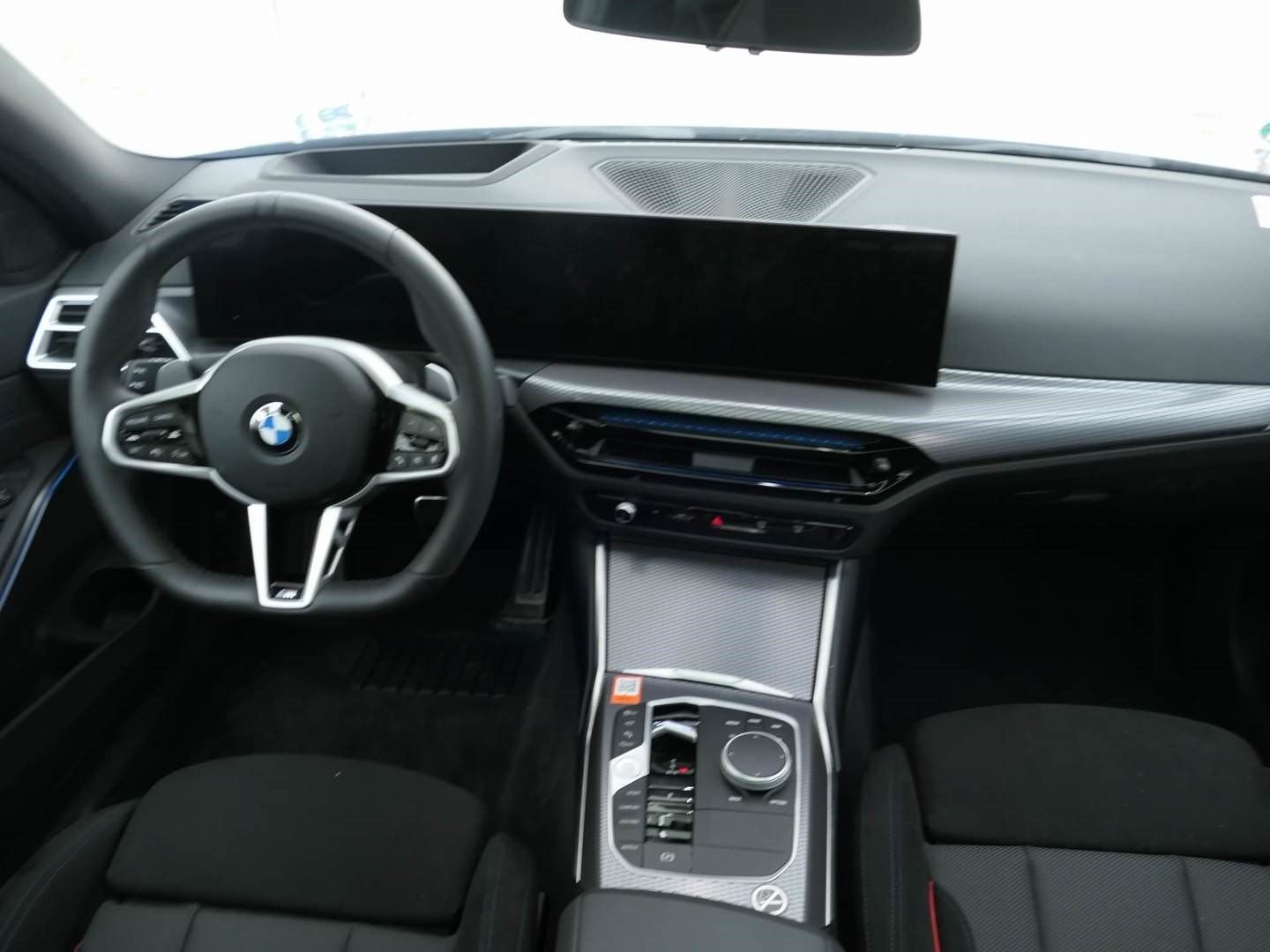 BMW 330i xDrive Tou M Sport AHK PANO ACC 360° AD-LED