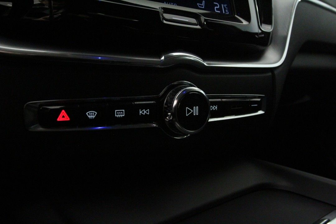 VOLVO XC-60 T5 AWT Inscription