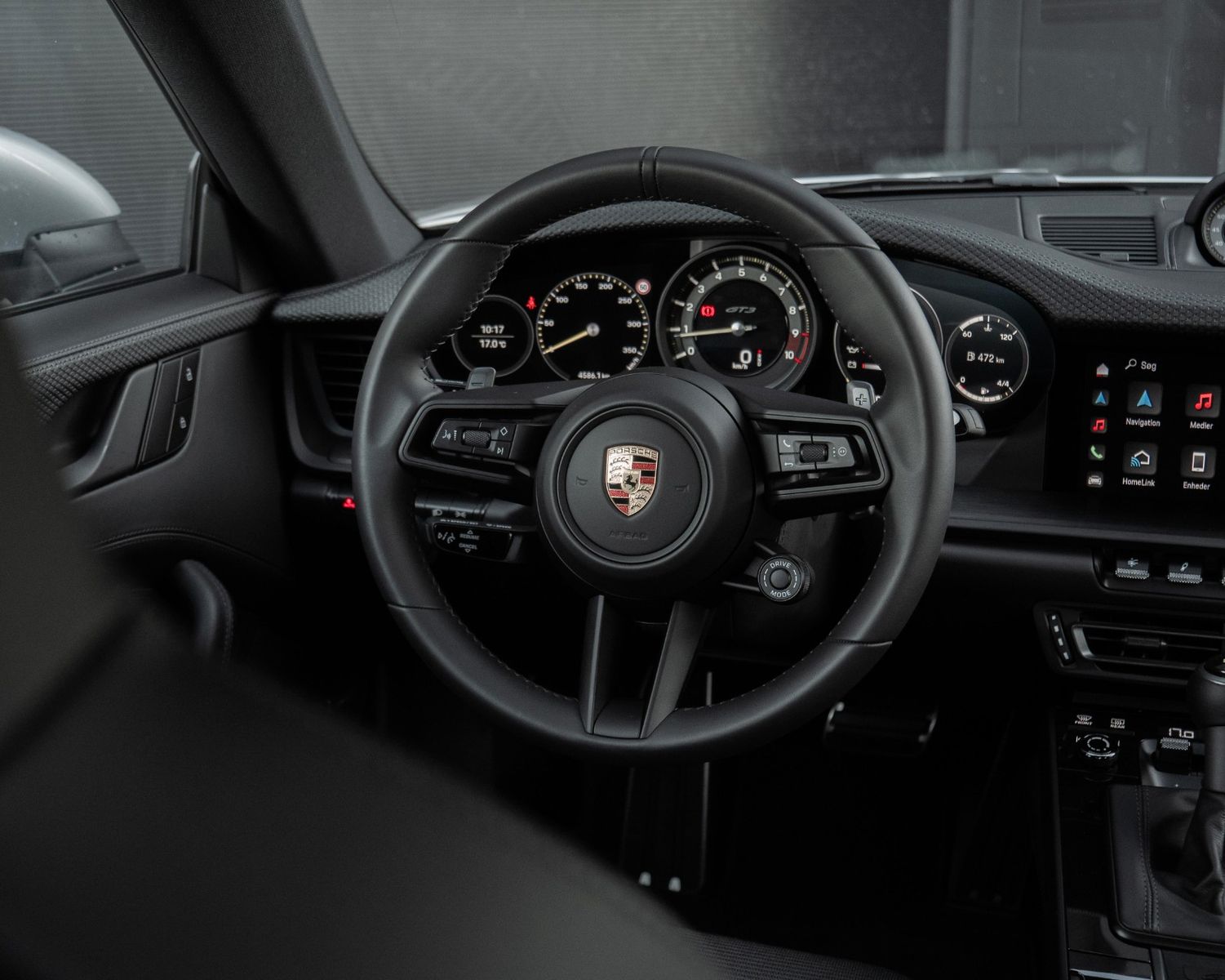 Porsche 992 (911) GT3 Touring - Samsaru's Car Outlet