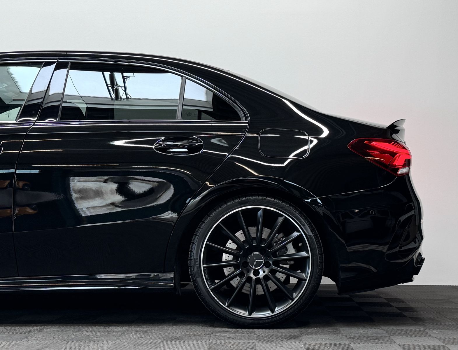 Mercedes-Benz A 35 AMG 4M - Samsaru's Car Outlet