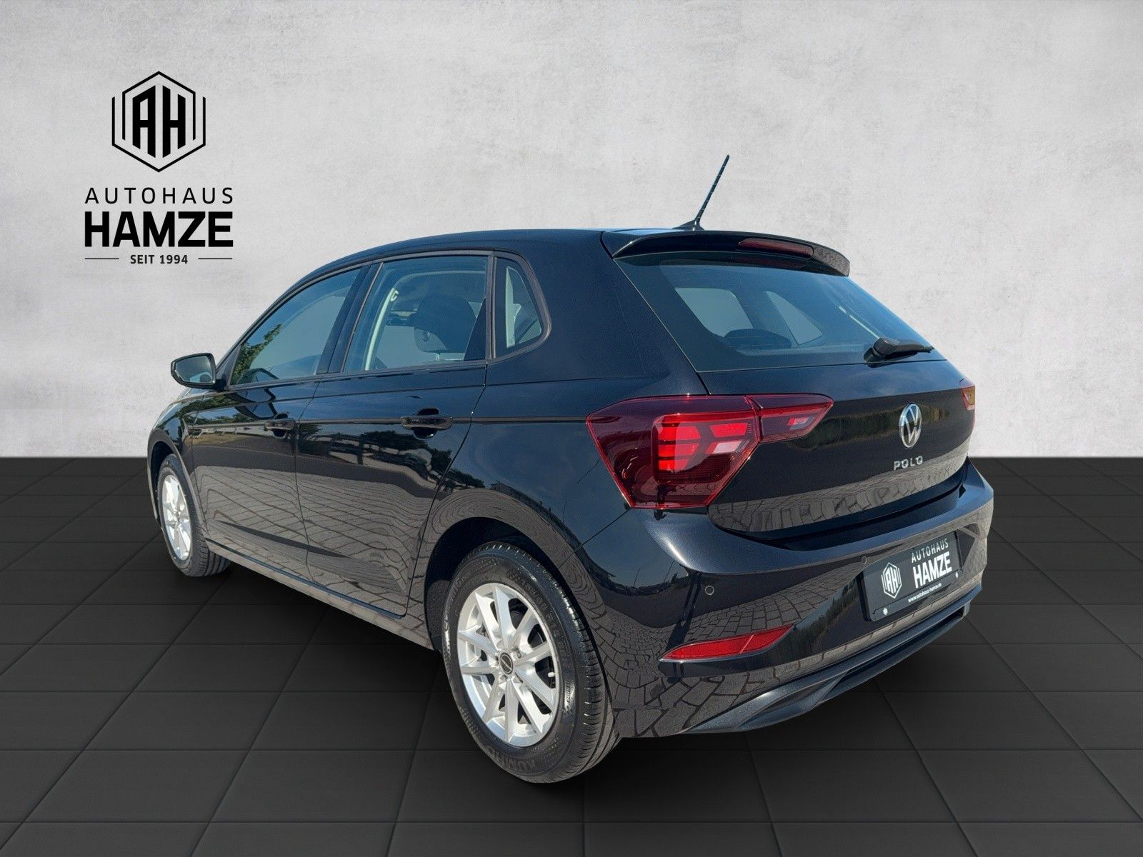 Volkswagen Polo VI Life 70KW DSG - Samsaru's Car Outlet