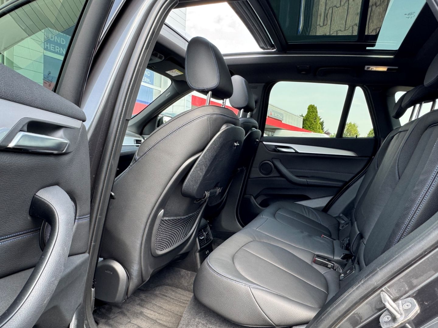 BMW X1 xDrive25e M SPORT - Samsaru's Car Outlet