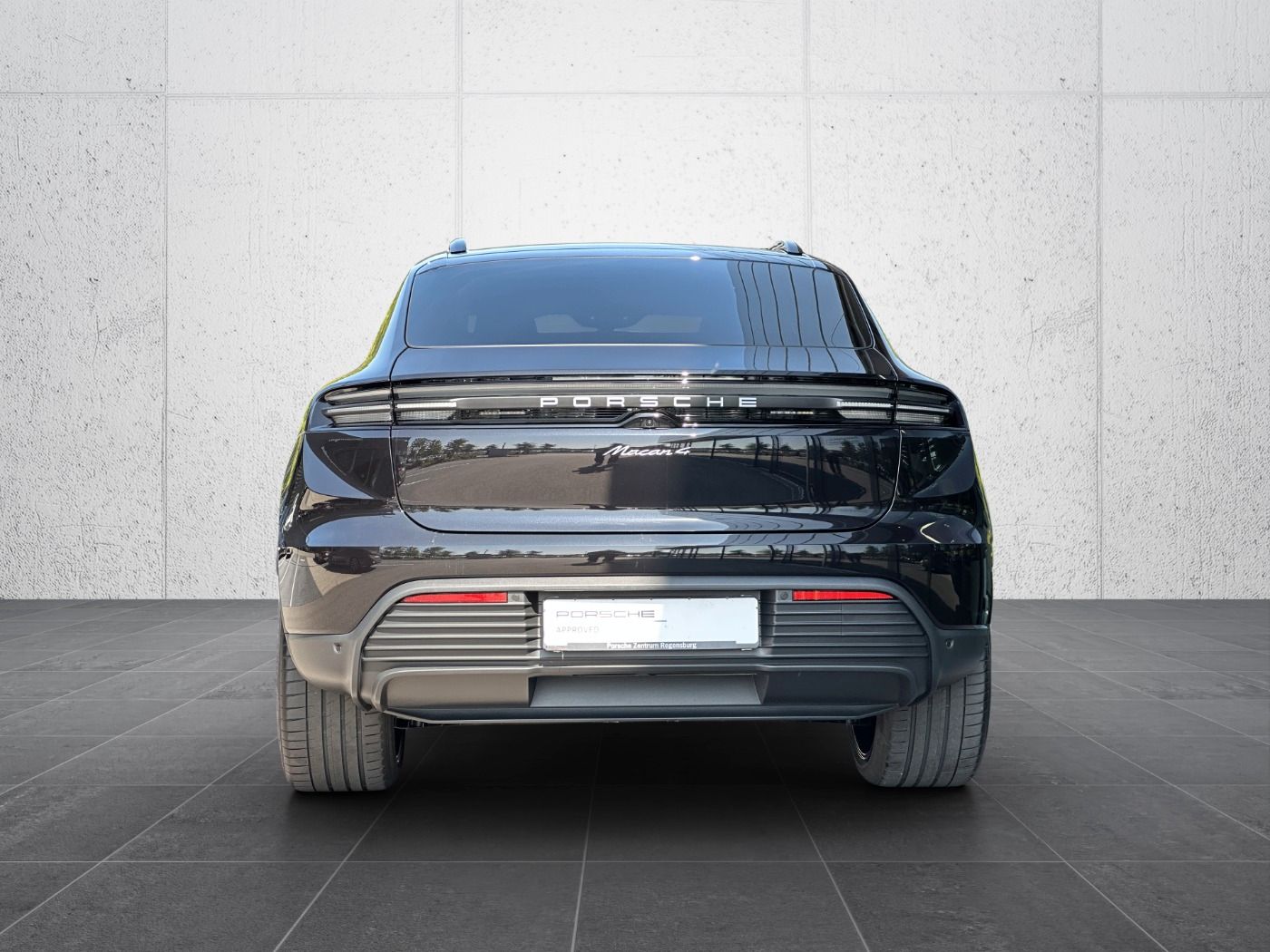 Porsche Macan 4 - Samsaru's Car Outlet