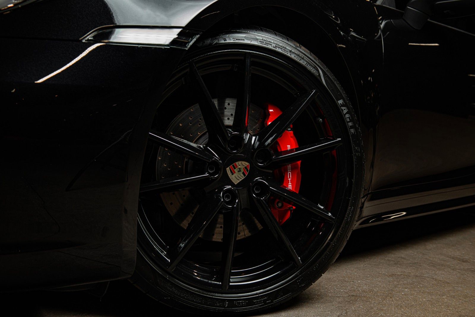 Porsche 992 .1 911 Carrera 4 S Cabriolet / 3380km / VAT