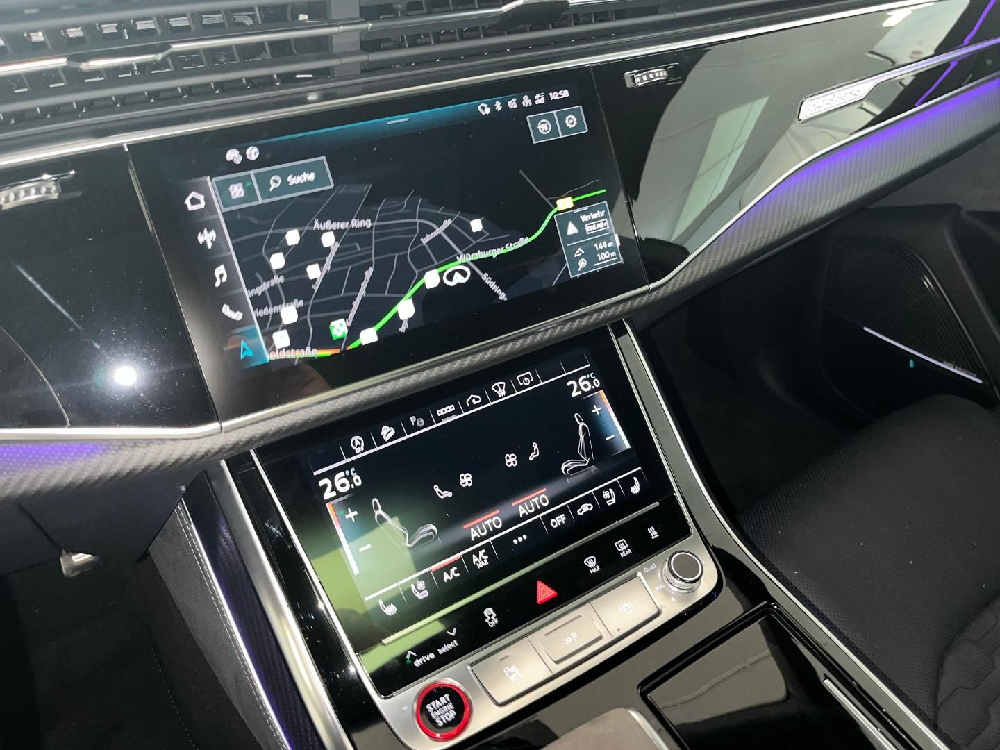 Audi RS Q8 SUV 23",Pano,305Kmh,Keramik,Spabga...