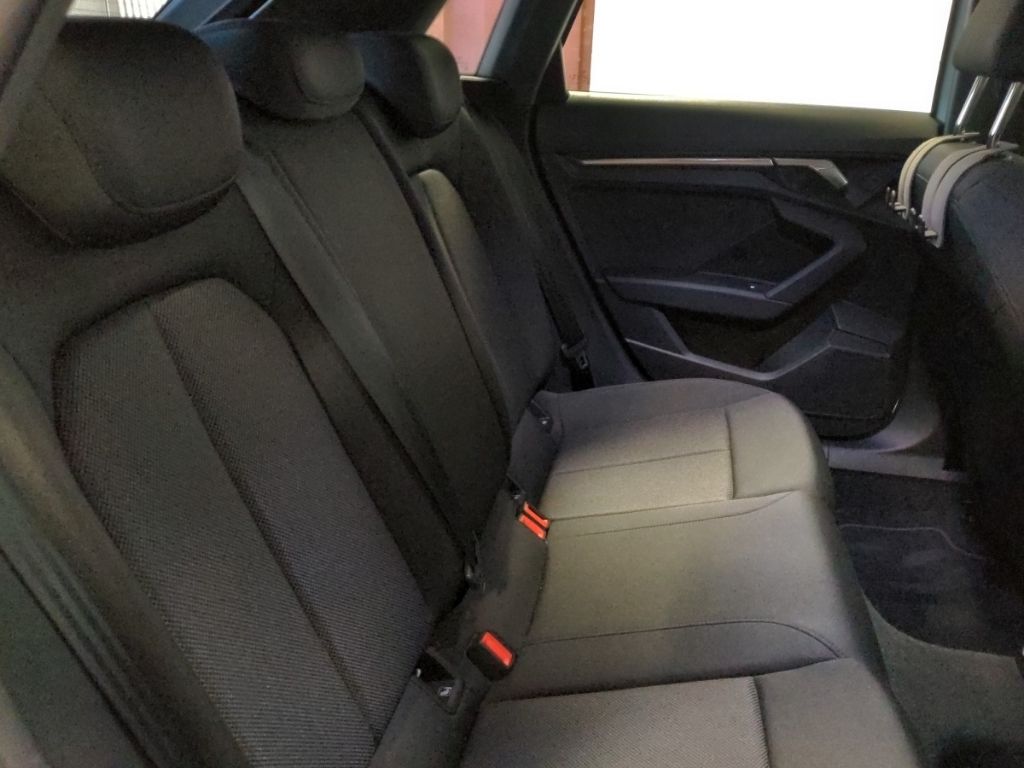 Audi A3 Sportback 40TFSIe S tronic LED Navi SHZ GRA P