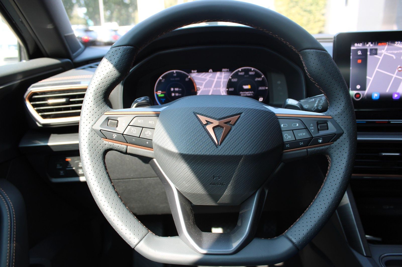 Cupra Formentor 1.4 e-HYBRID DSG +ACC+SHZ+LED+AHK+PDC+