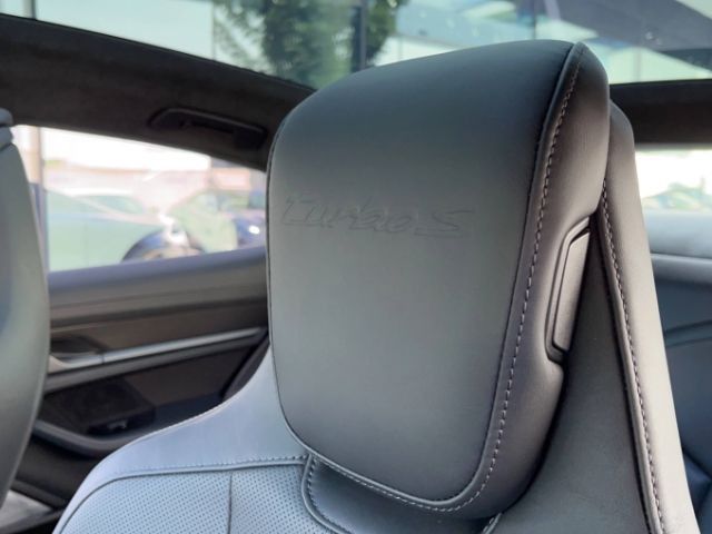 Porsche Taycan Turbo S - Burmester 3D - Pano - ParkAssi.
