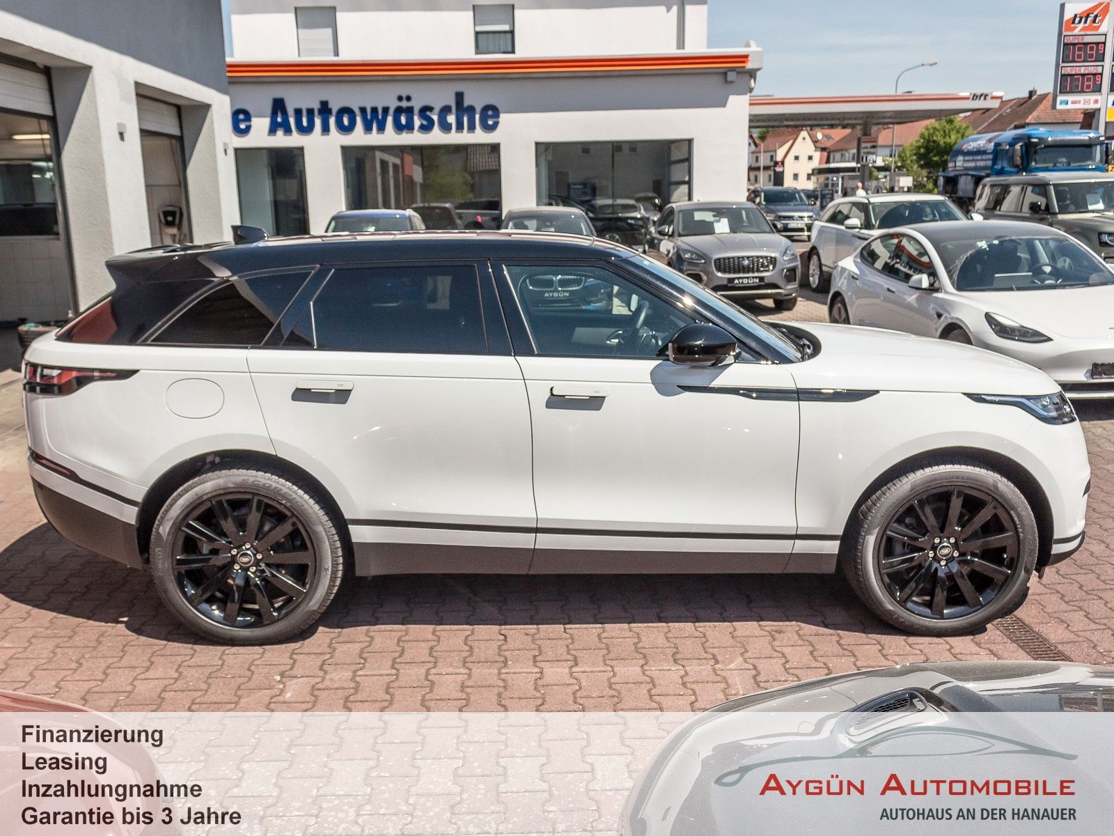 Range Rover Velar P400e AWD - Samsaru's Car Outlet