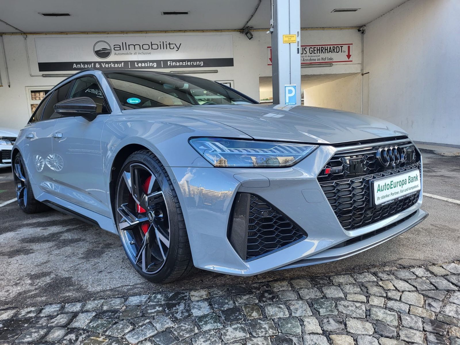 Audi RS6 Avant 4.0 TFSI quattro Keram Pano B&O