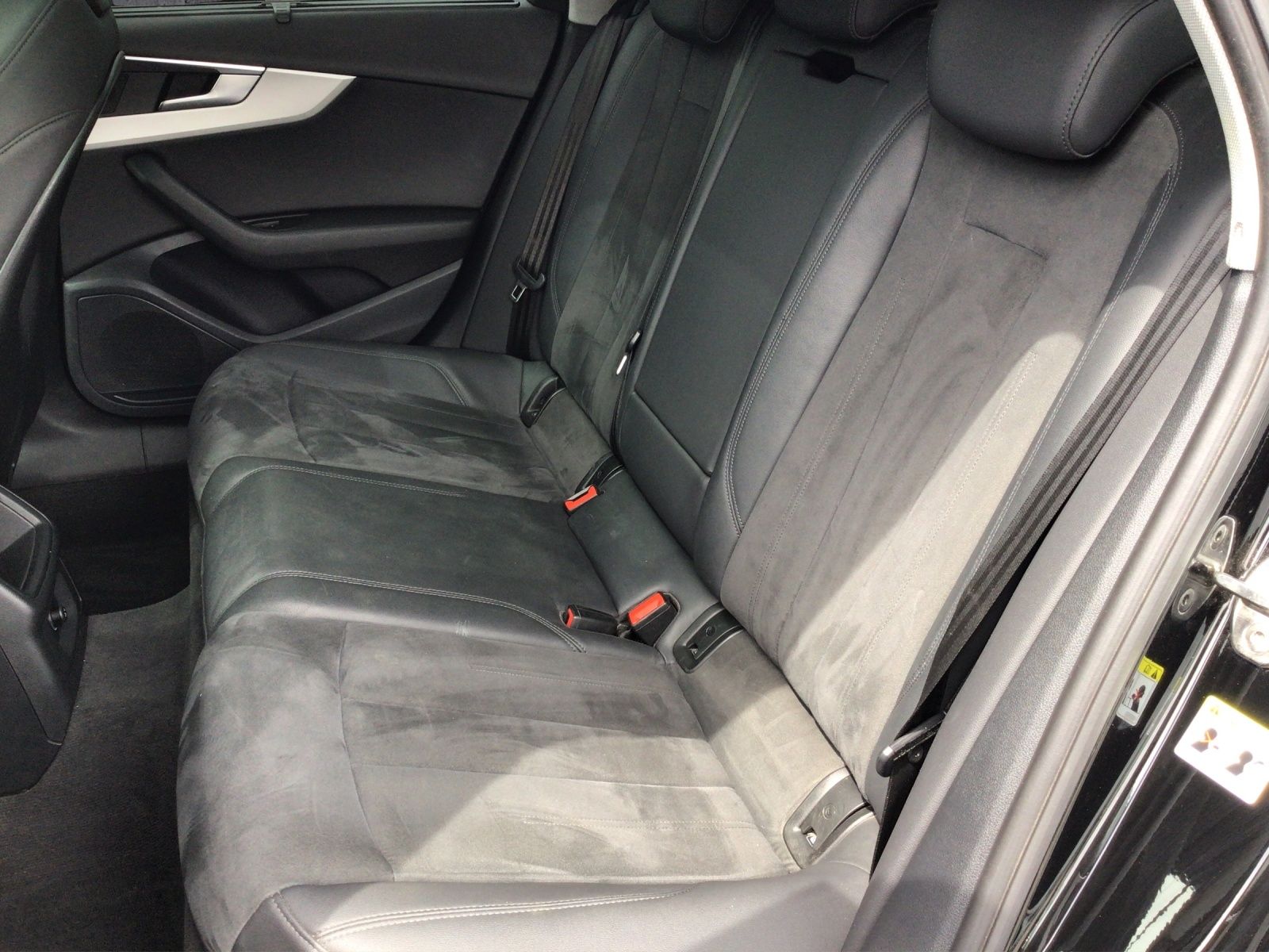 Audi A4 allroad 45 TFSI quattro S-tronic PANO/AHK/NAV