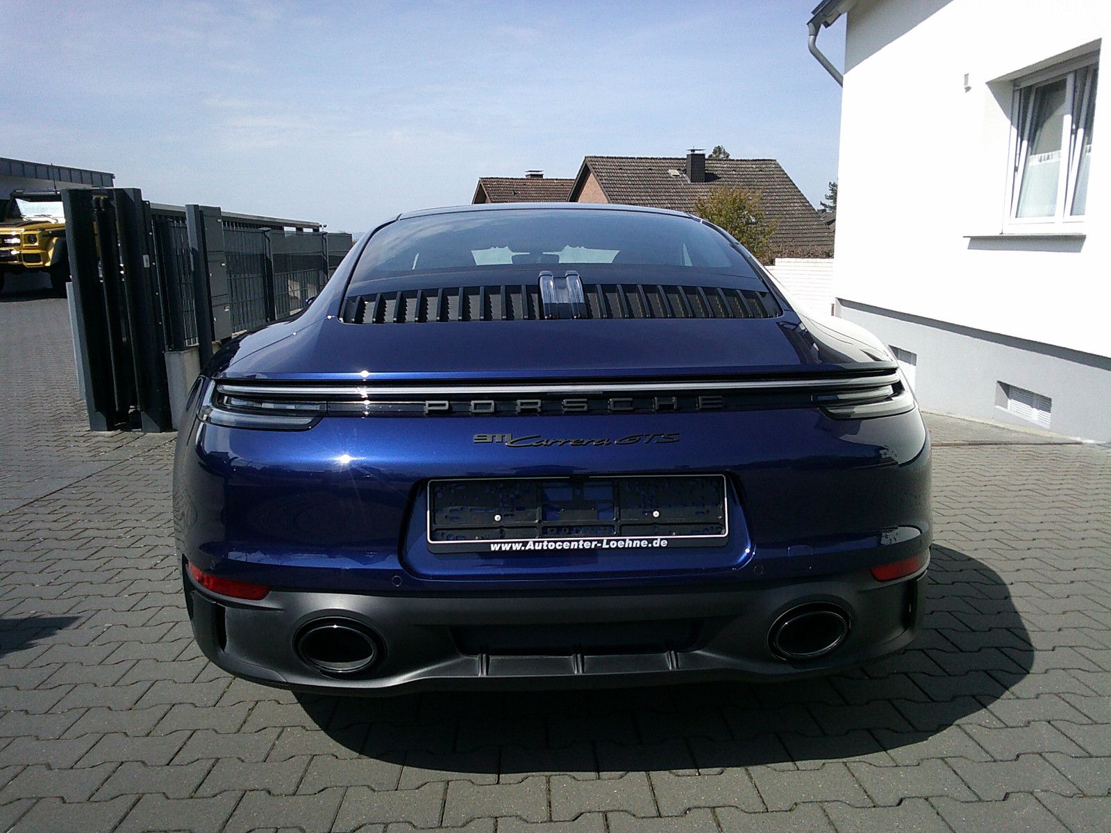 Porsche 992 / 911 Carrera GTS - Samsaru's Car Outlet