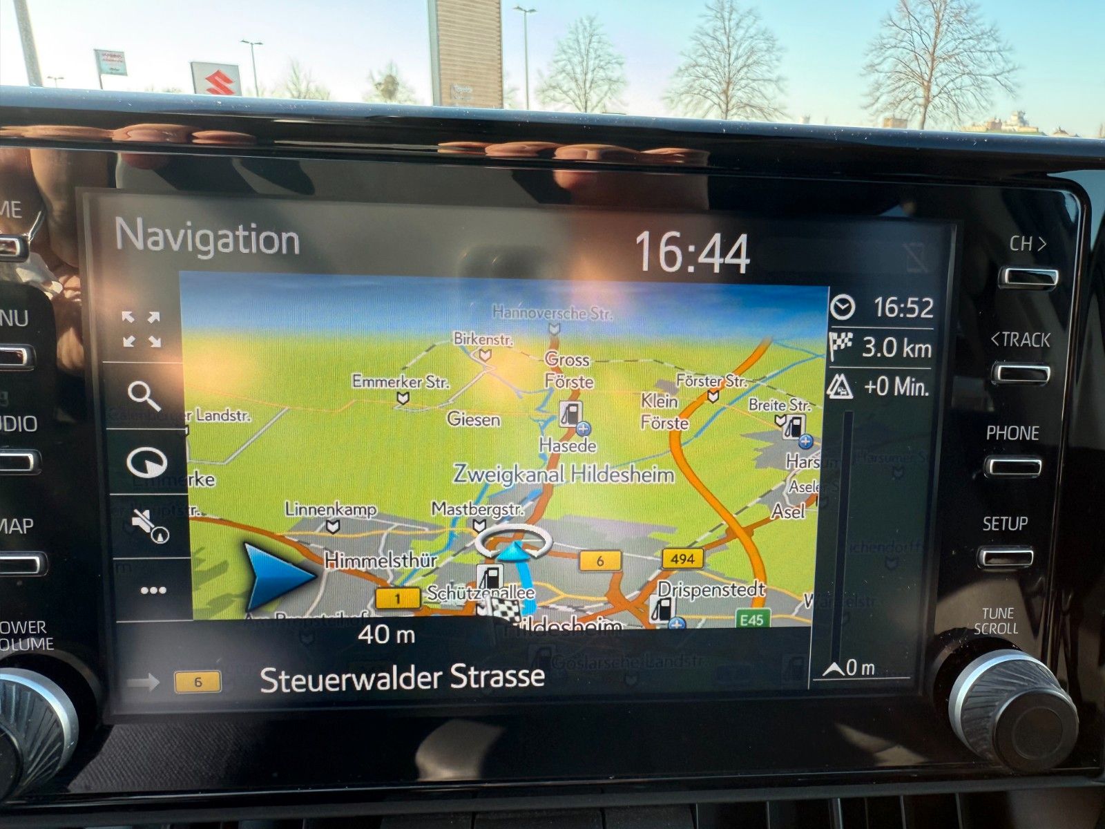Toyota RAV4 Hybrid 4x2 Team - Samsaru's Car Outlet