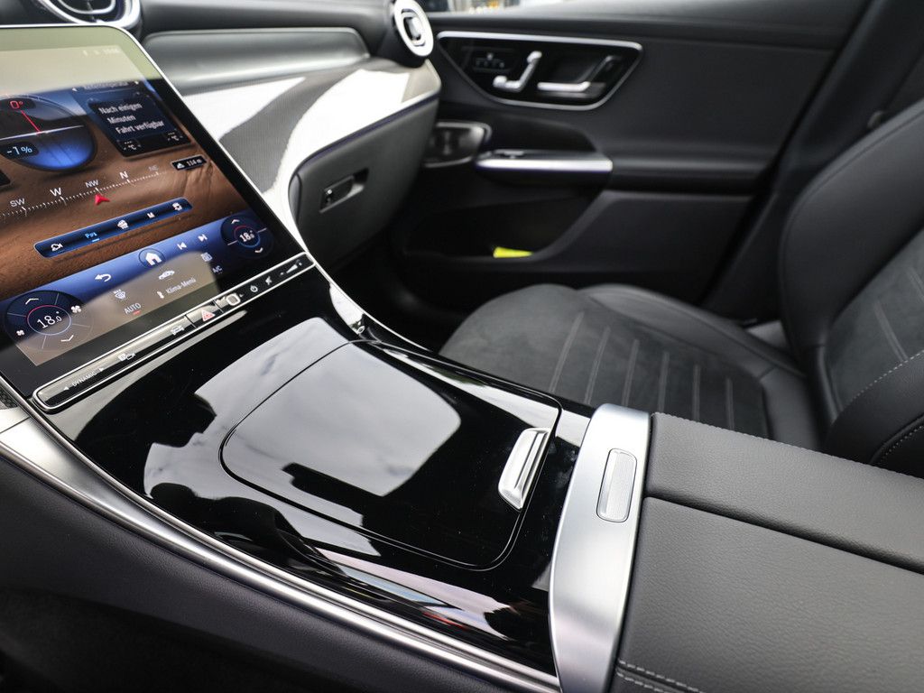 Mercedes-Benz GLC 220 d 4M Edition AMG Line AHK Abstandstemp.